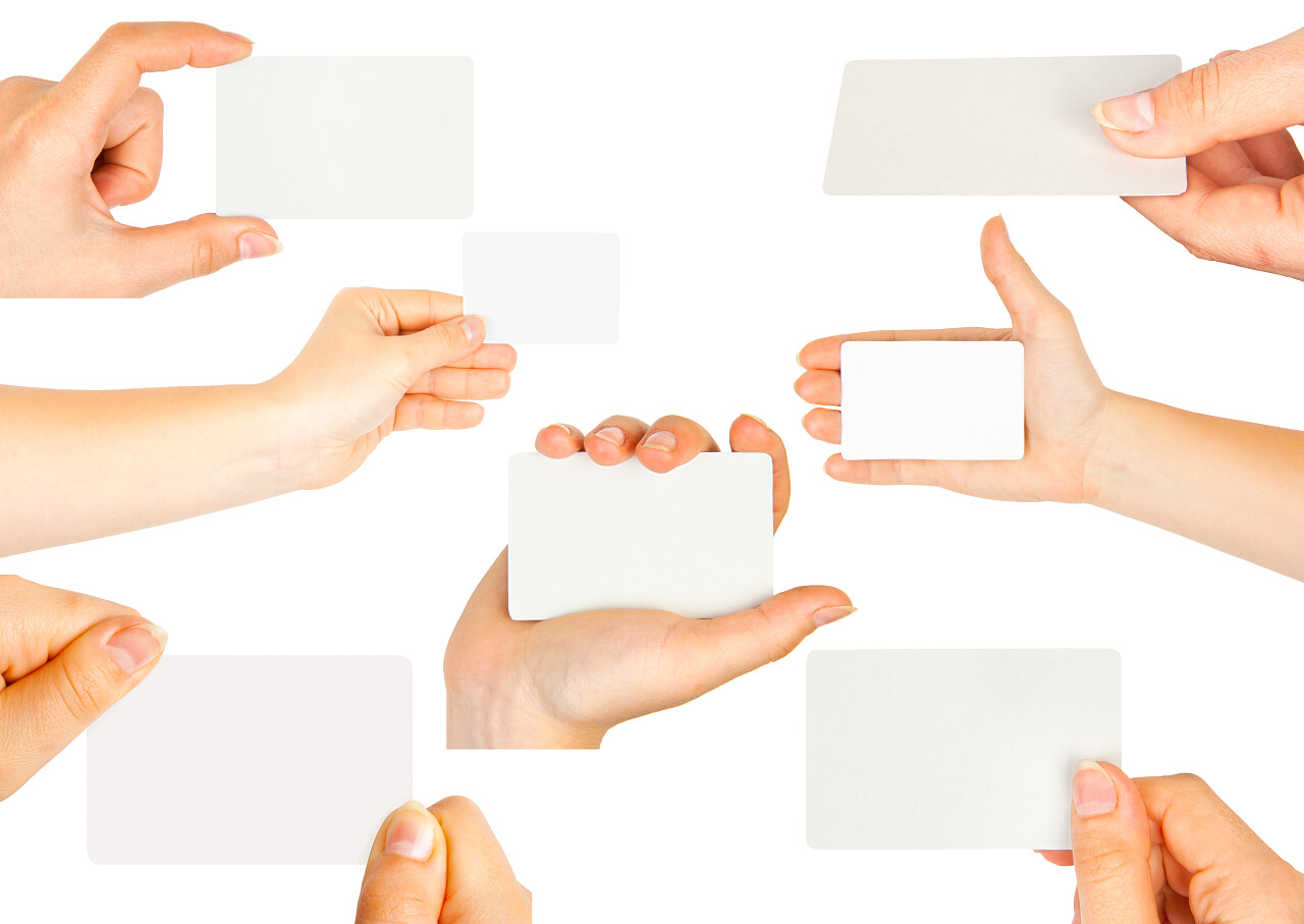 白色背景上的一只手