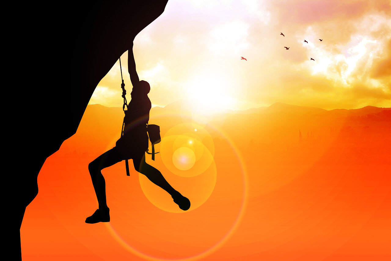 攀岩的剪影插图