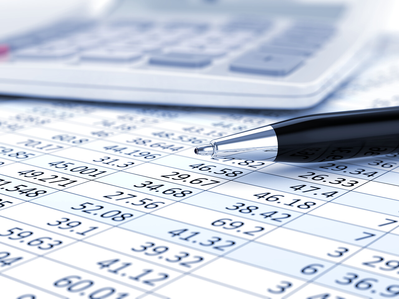 商业背景市场分析概念与财务数据笔和计算器