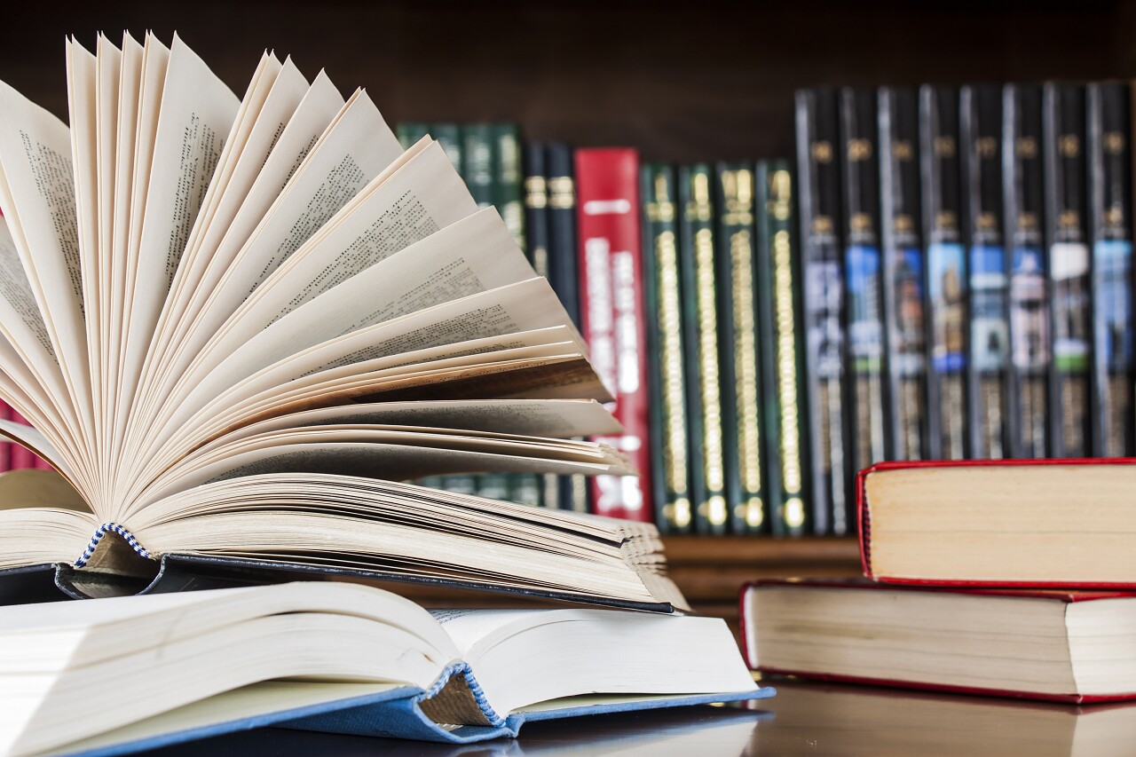 书籍读书分相会阅读世界读书日