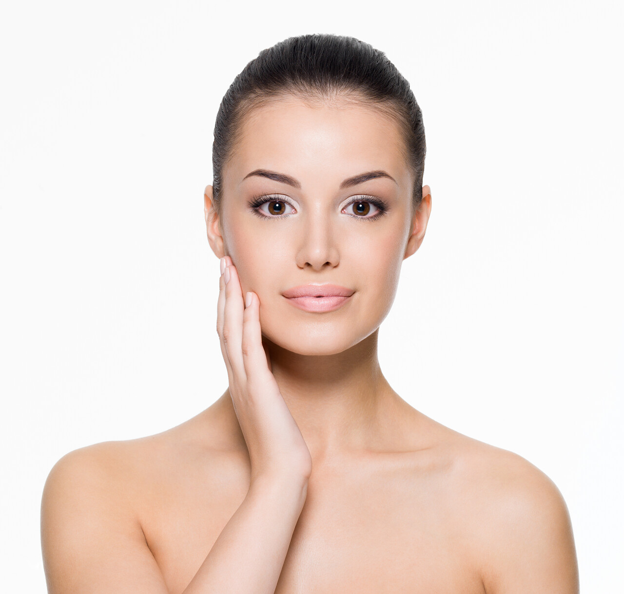 美丽的女人照顾皮肤的脸面部脸部补水