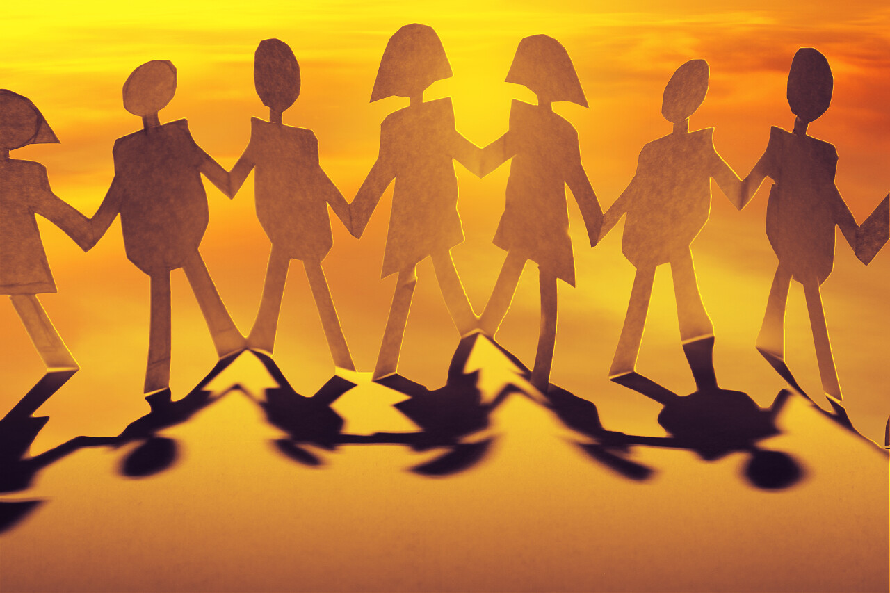 剪纸人物手拉手团结手势