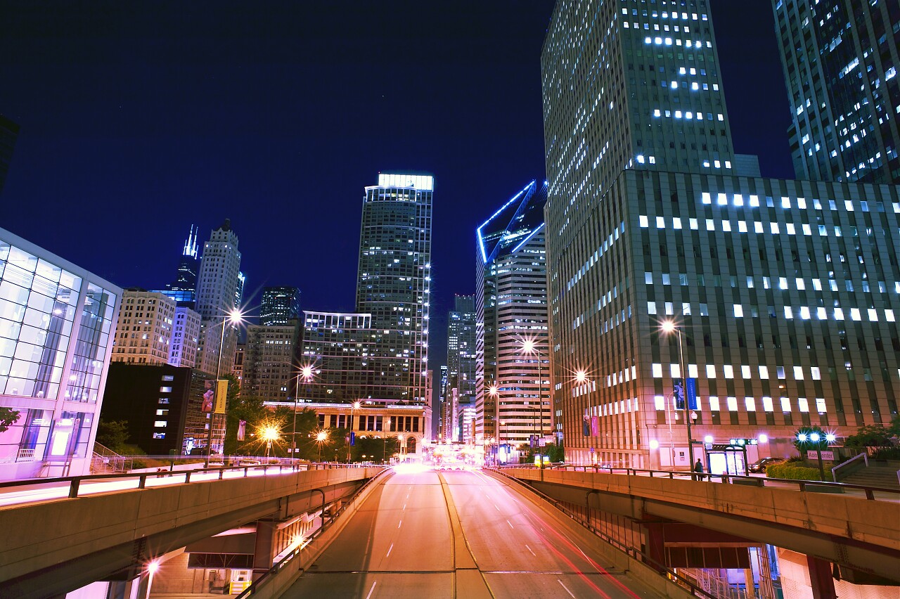 城市夜景道路灯光楼房灯光