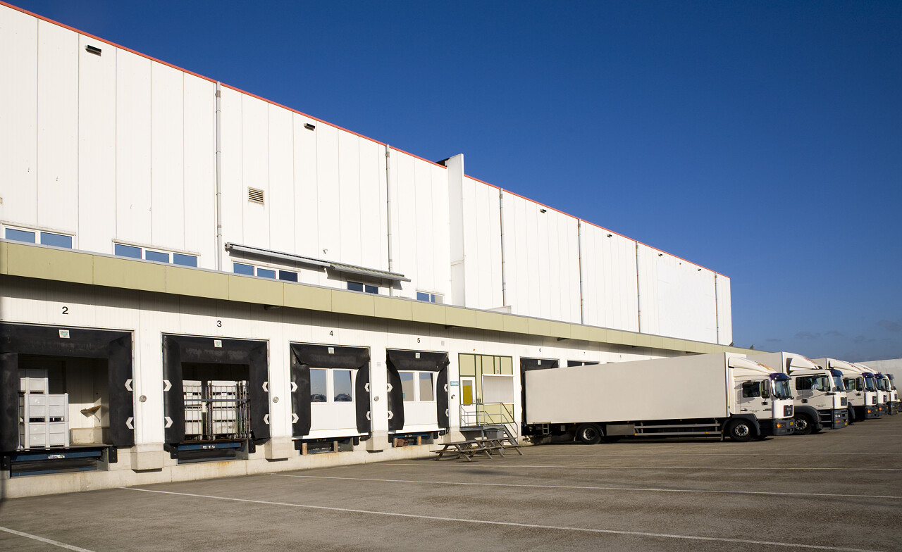 仓库货舱卡车物流园区