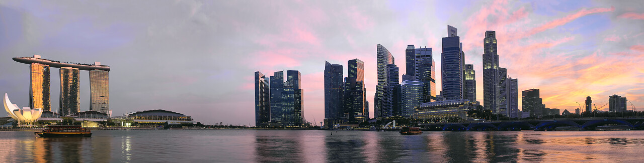 新加坡中央商务区的城市天际线沿着新加坡河全景日落新加坡旅游