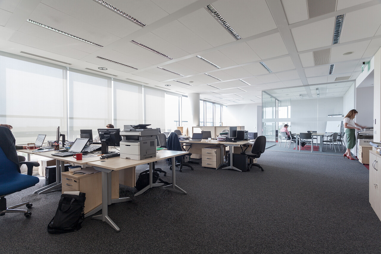 全新现代化的办公室