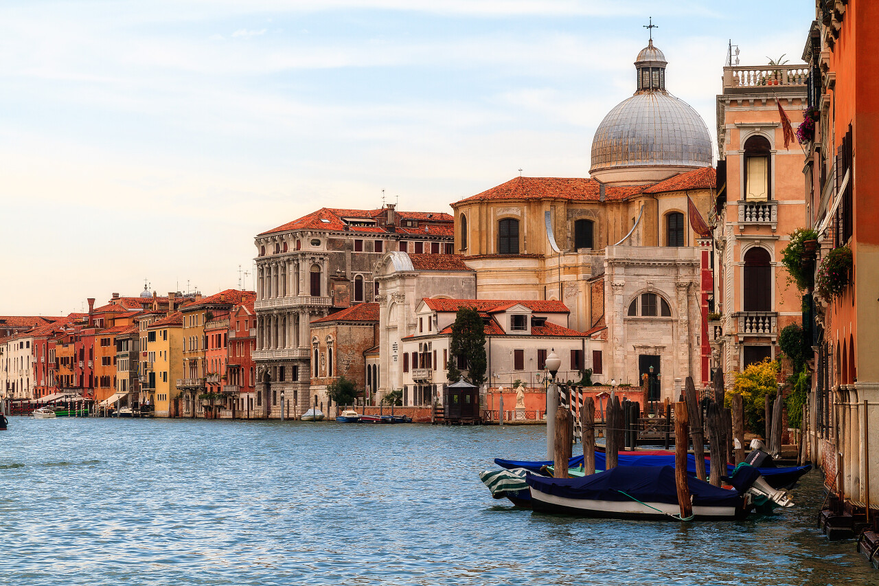 西方建筑与运河