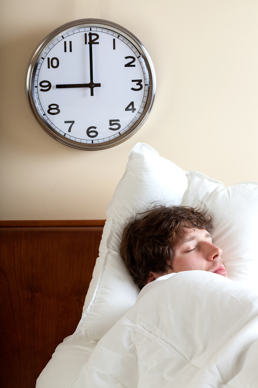 在早上睡着的人