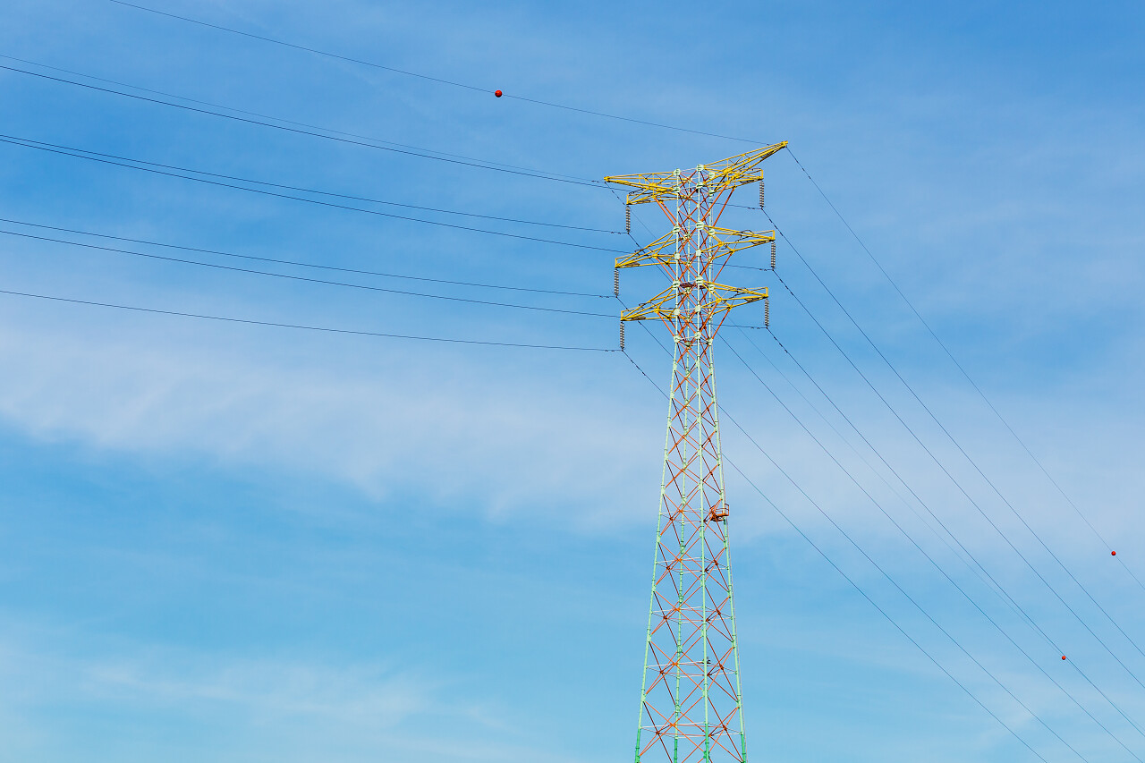 天空中的的电源线