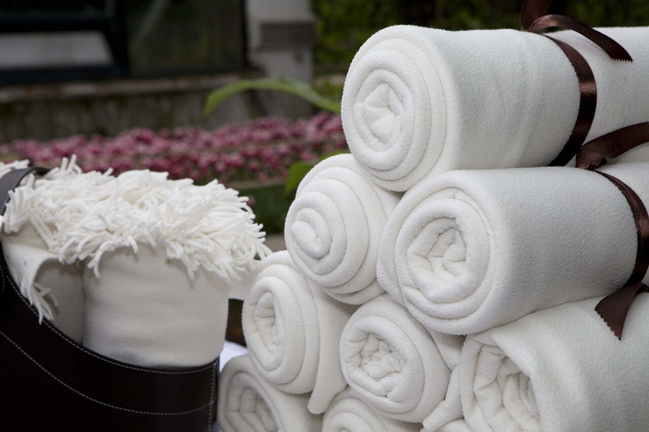 聚会上用的白色格子