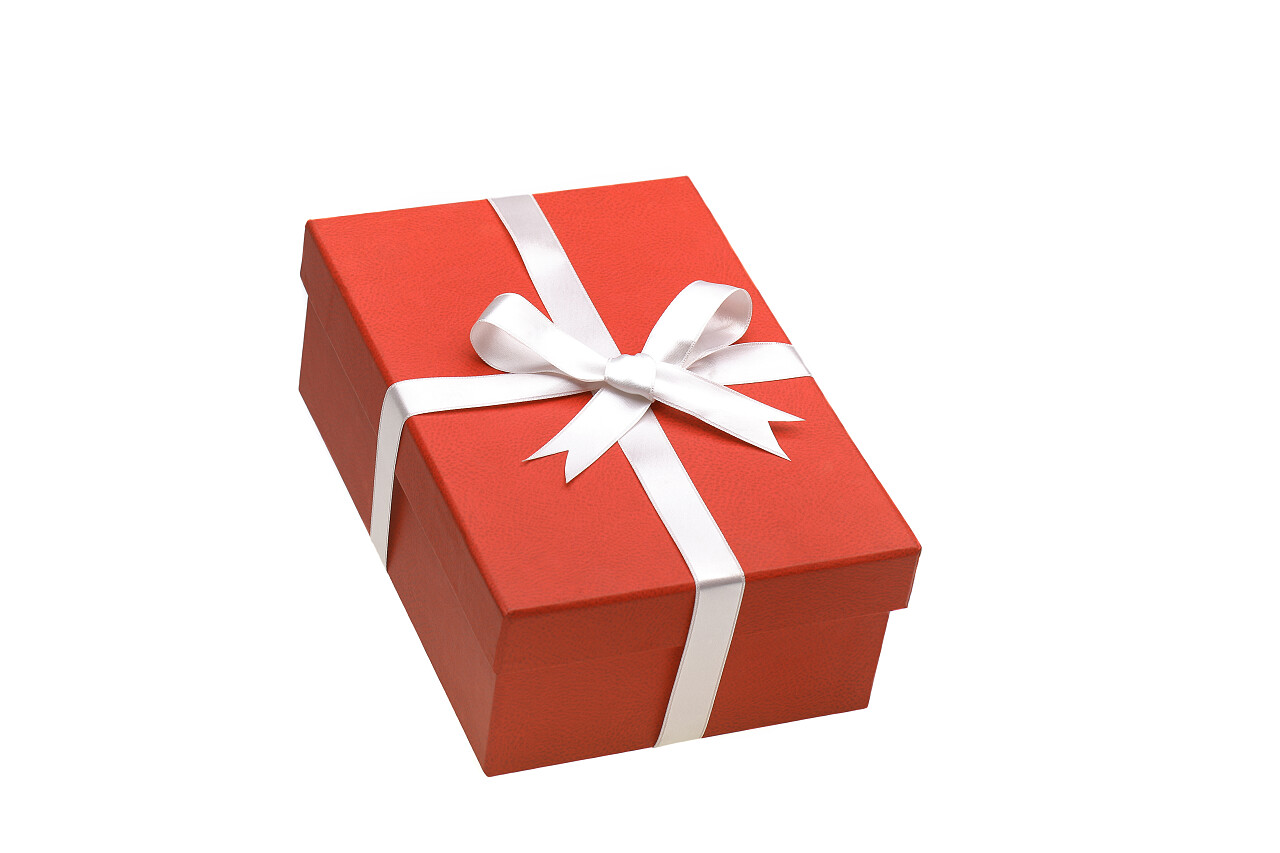 白色背景上的礼品盒