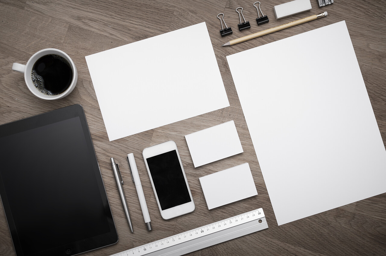 空白名片信笺设计样机