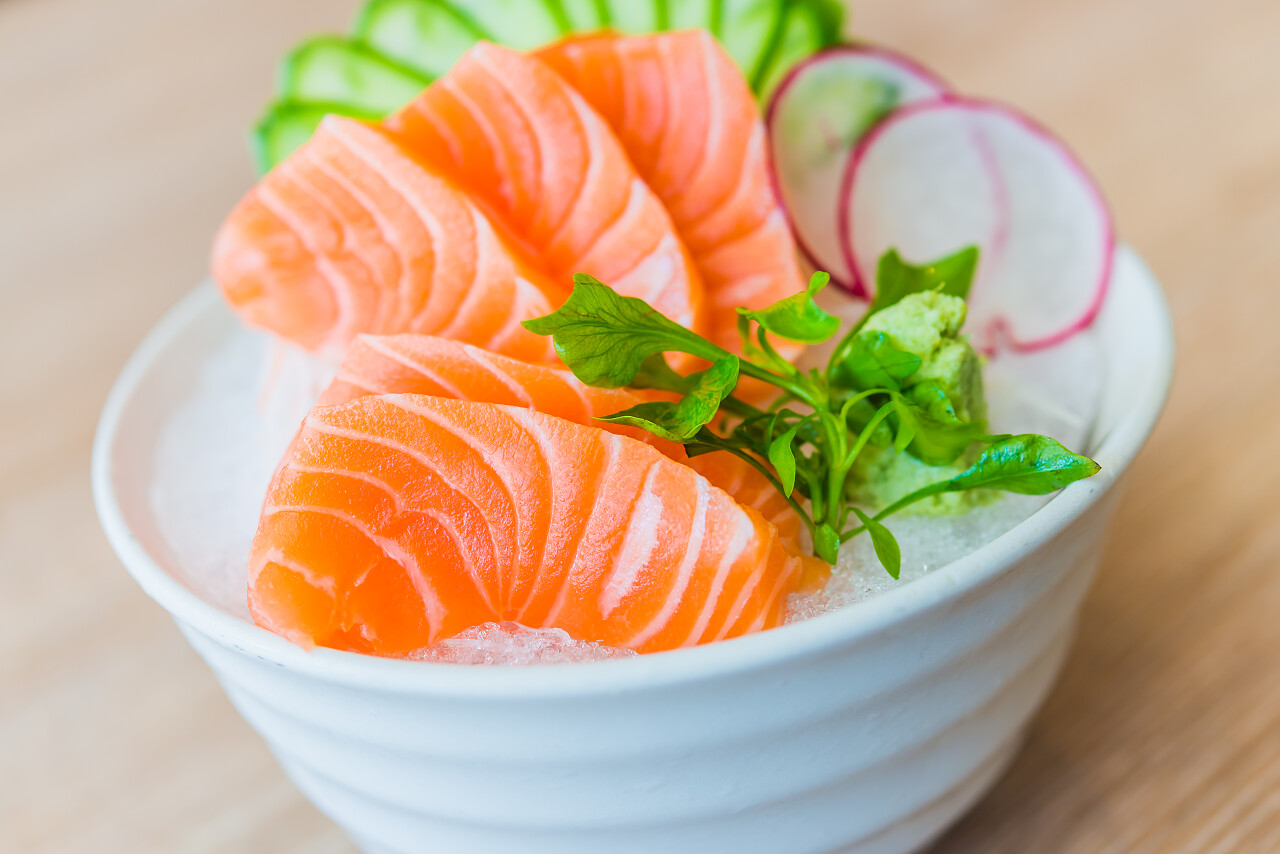 三文鱼刺身日本料理