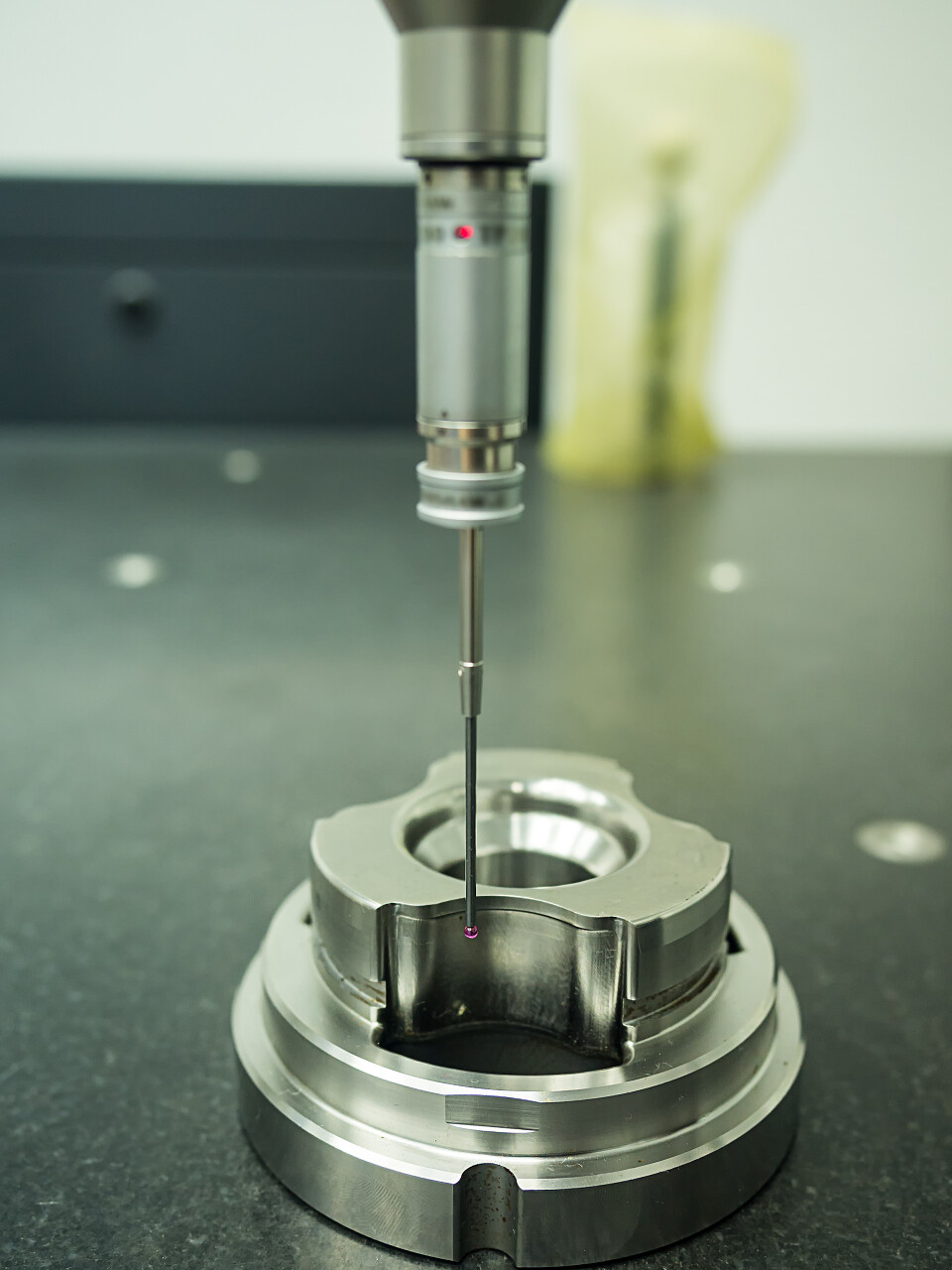 检查器材三坐标测量机