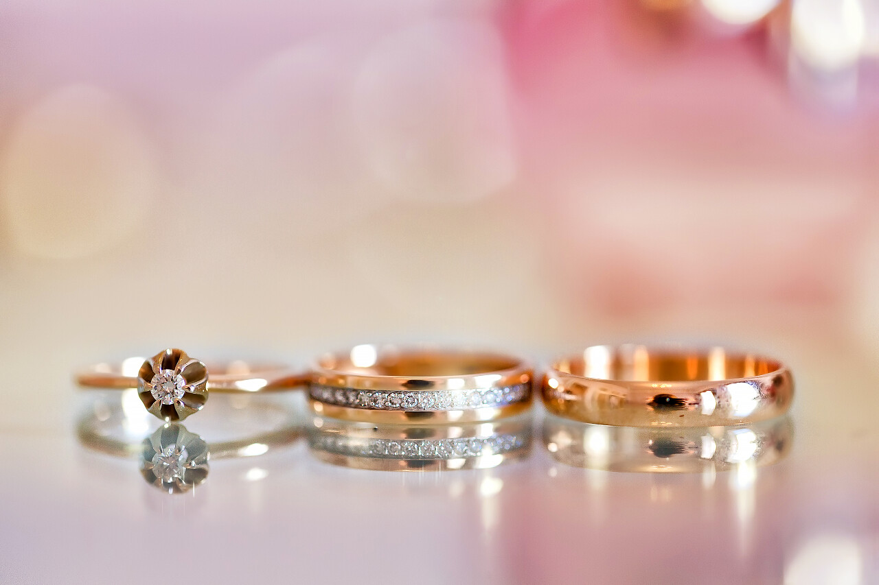 伟德bv1946官网观望数月无奈下手金价连创新高婚庆市场黄金饰品分外火热