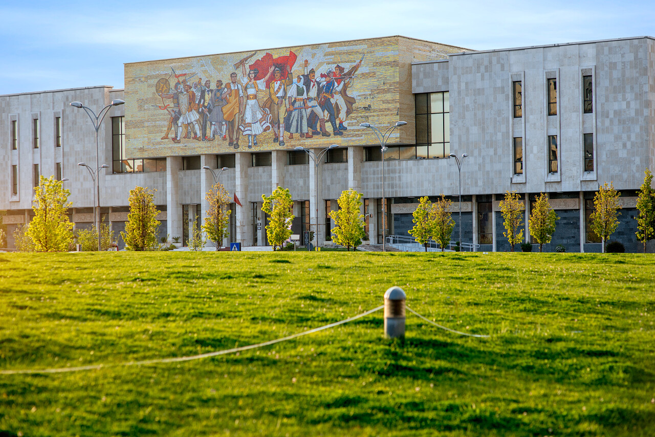 阿尔巴尼亚地拉那市中心的国家博物馆