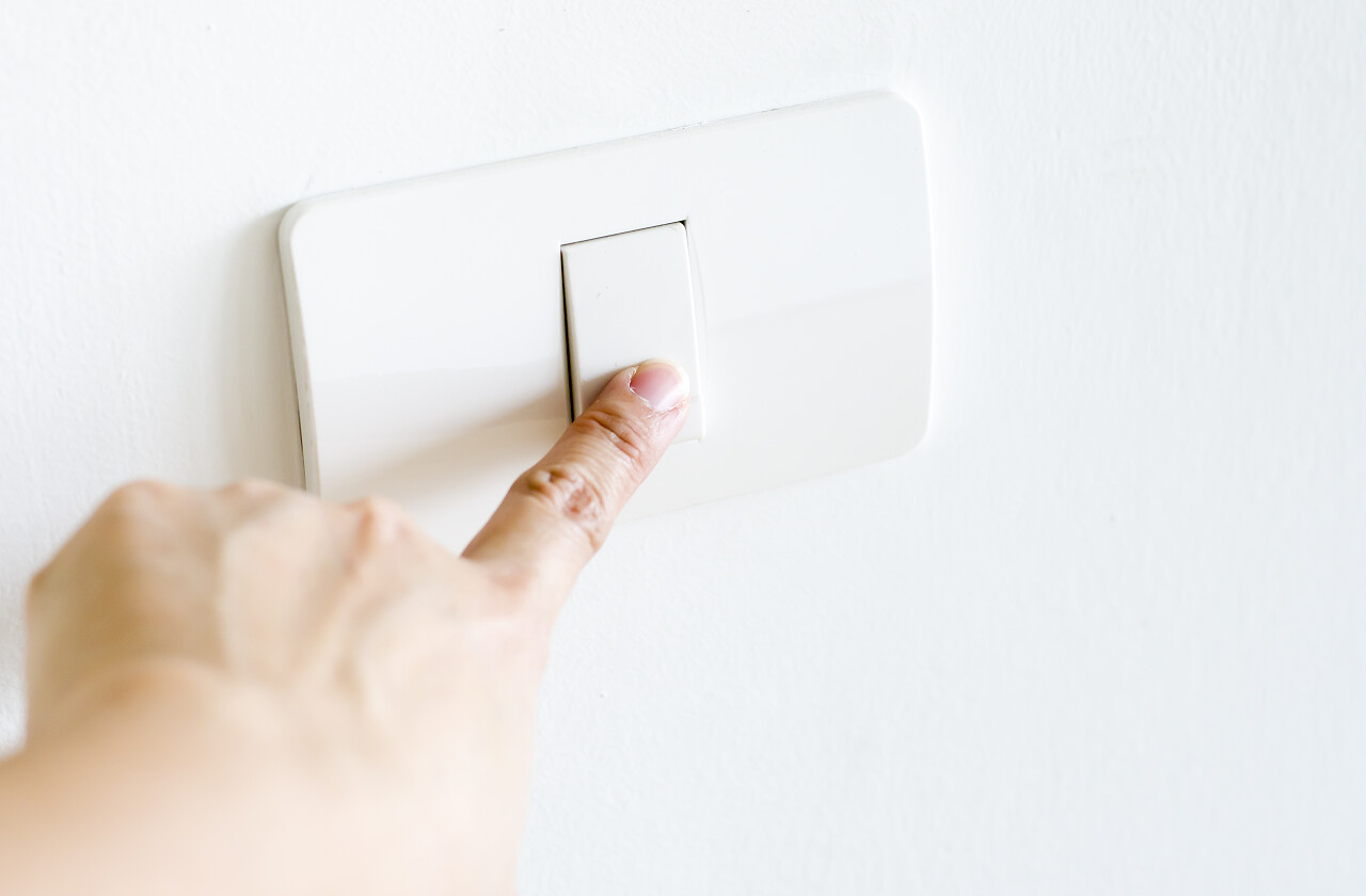 现代指压光按钮