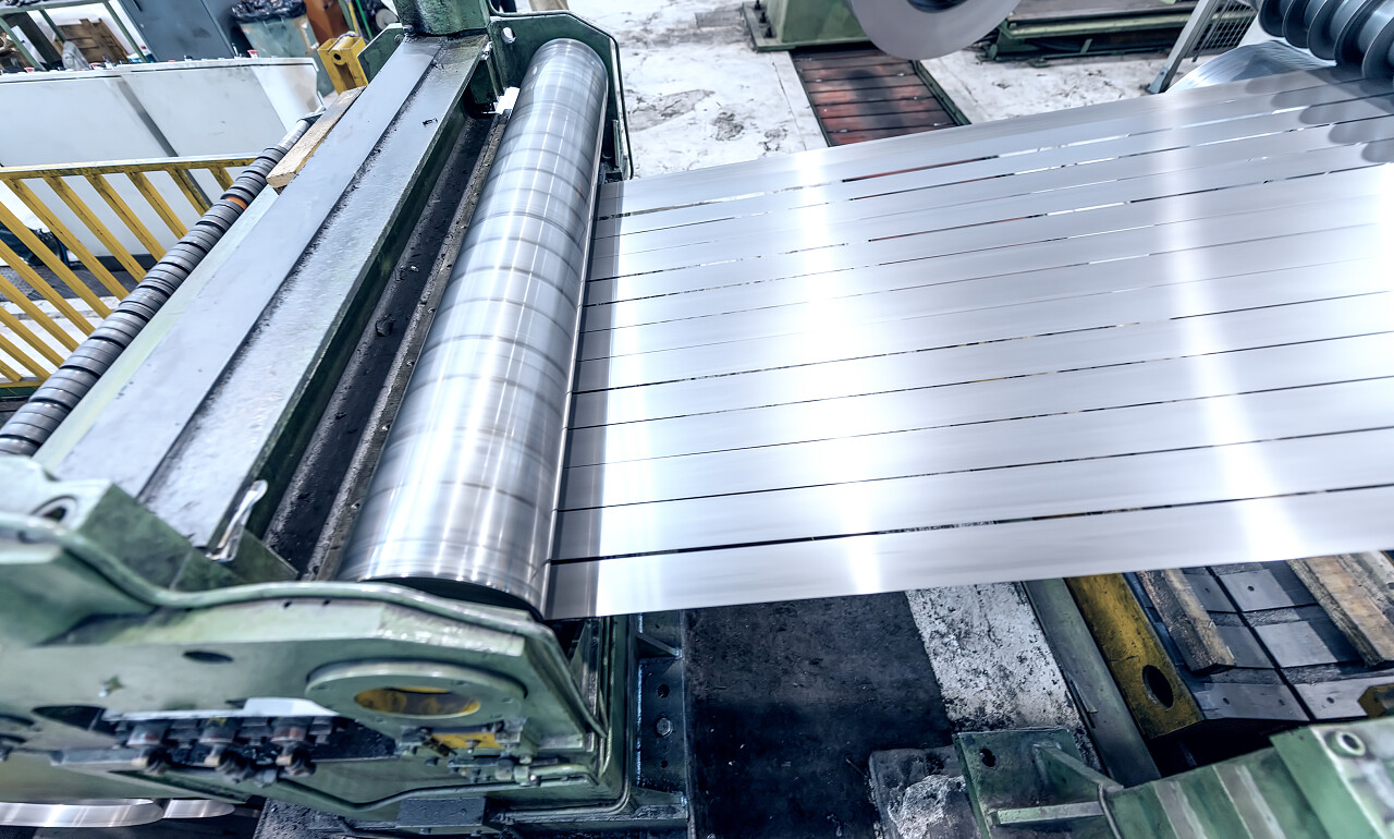 工业机钢切削商业和工业的概念