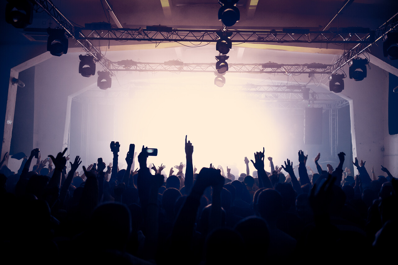 俱乐部或庆祝新年前夕活跃的夜生活