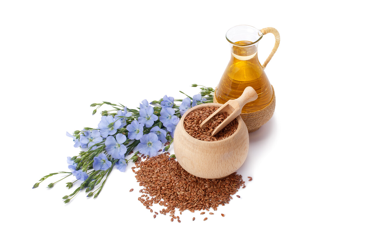 菜籽油亚麻籽和花朵