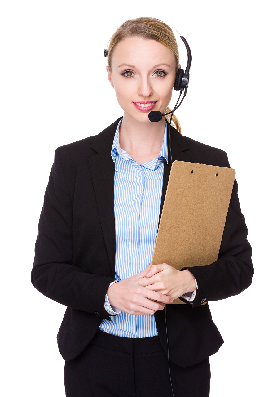 拿耳机和剪贴板的白种人女性客户服务