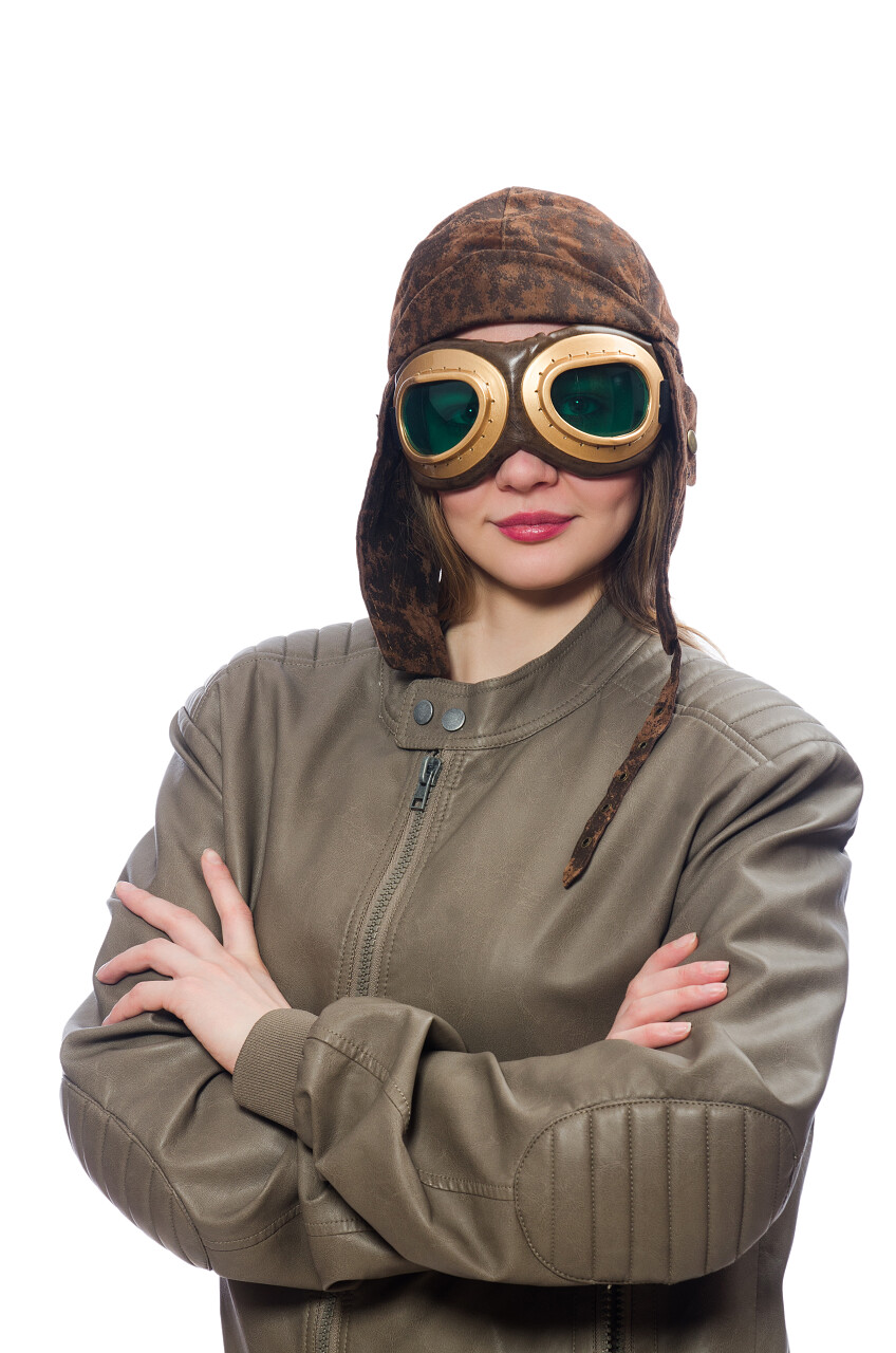 白色背景上有趣造型的女飞行员