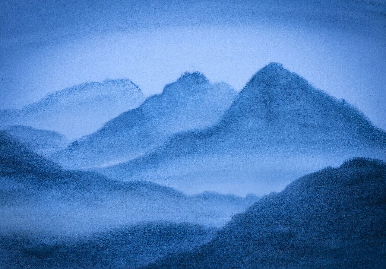 沉默风格的蓝色高山绘画插图