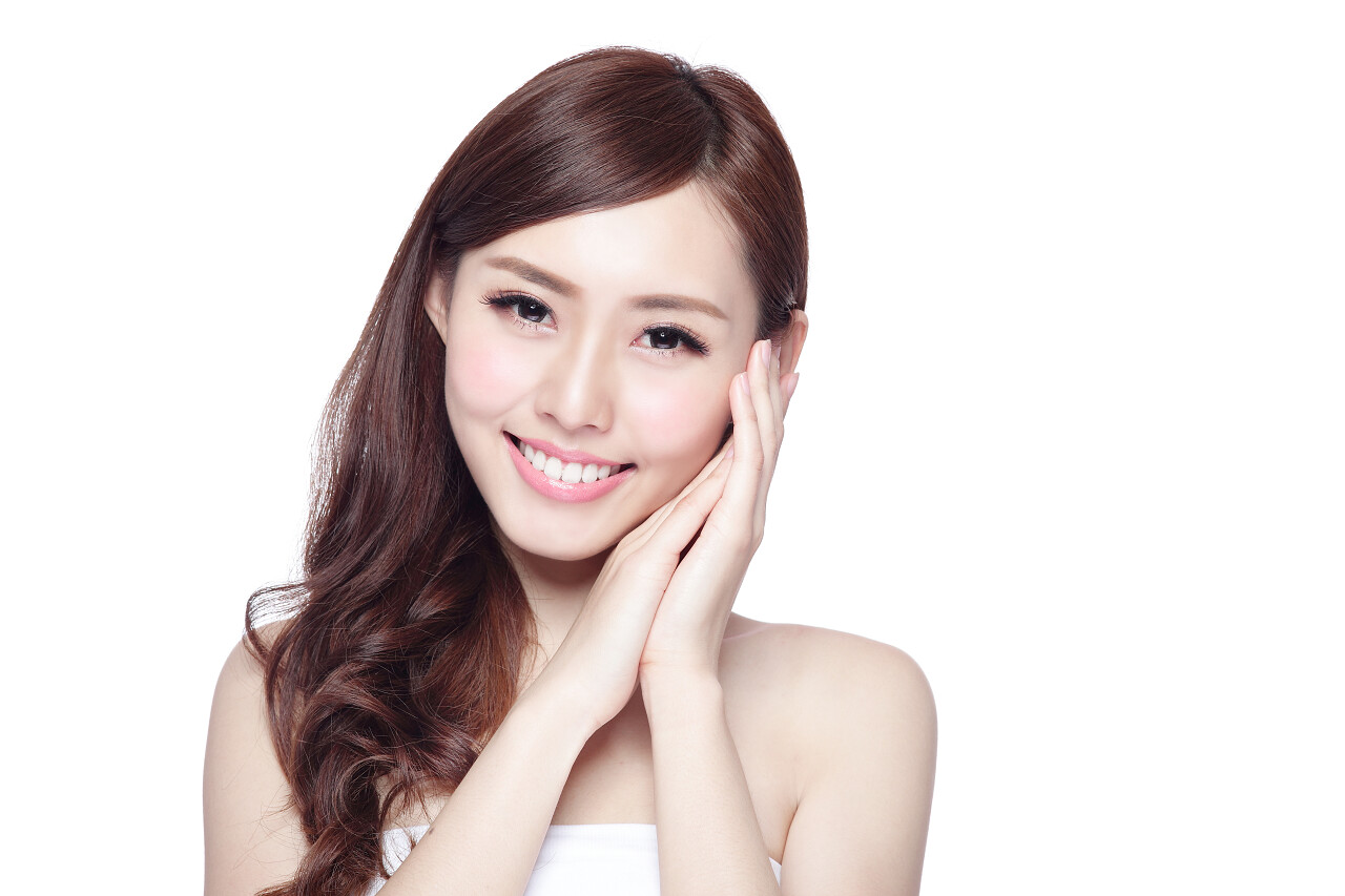 亚洲健康美丽的女人对你微笑牙齿美白口腔牙齿口腔牙齿笑脸笑容