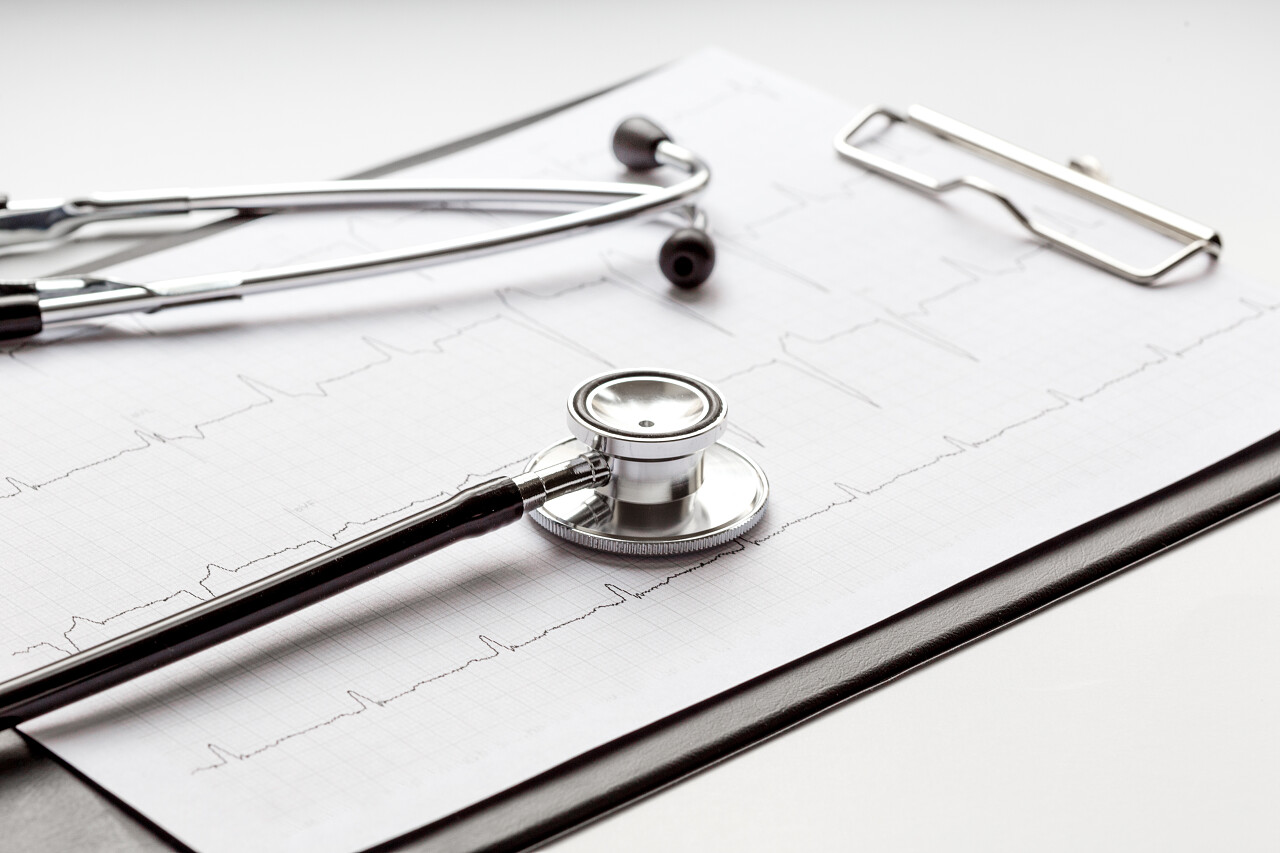 新听诊器与心电图