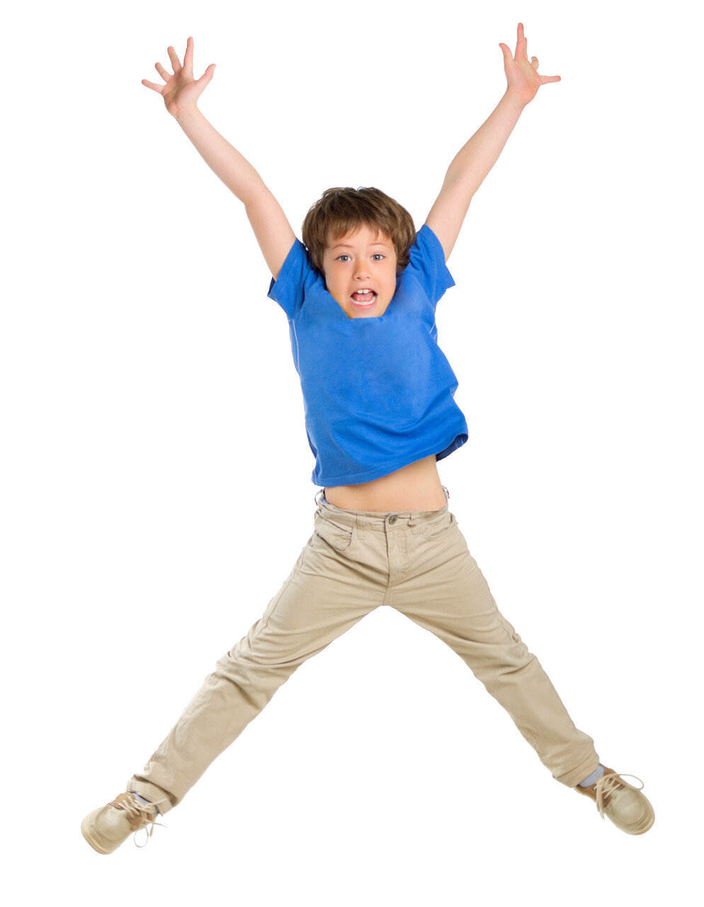 跳起来的小男孩