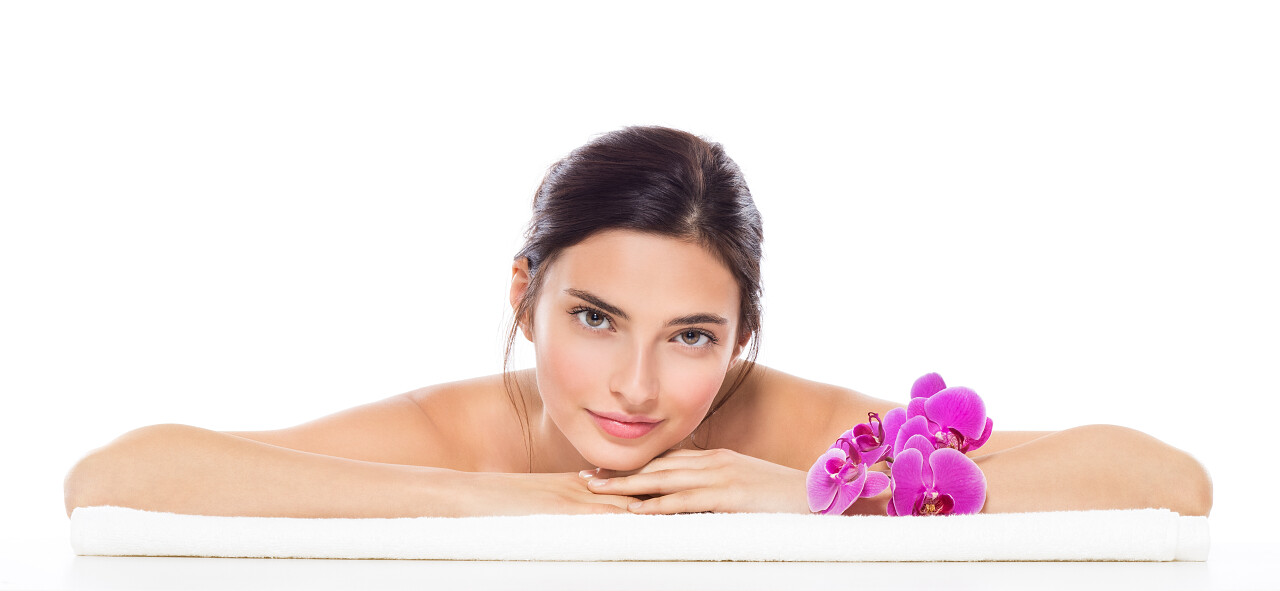 趴着的女人美容女性人物人像半身漂亮欧美女人人物特写放松放松解压