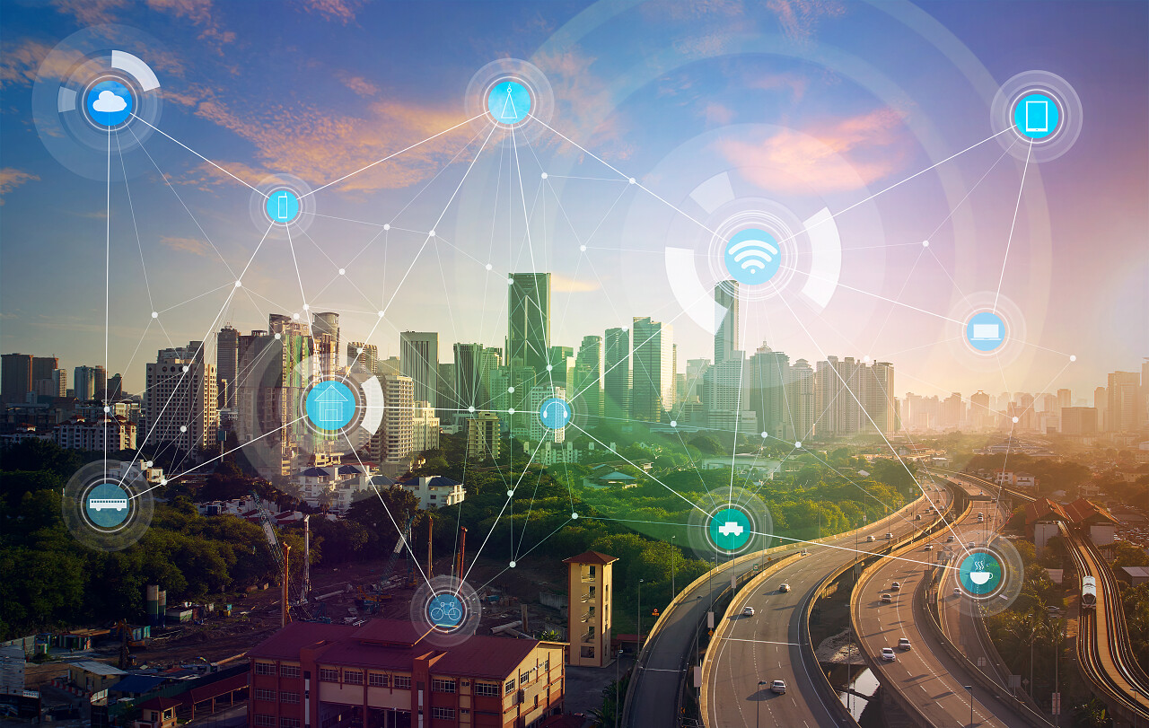 智能城市无线通信网络网络连接高楼大厦写字楼办公楼晚上夜晚夜景城市夜景繁华城市