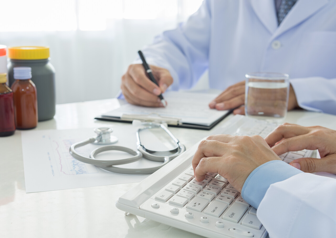 医院医生工作职场会议会议场景商务办公室工作场景企业公司