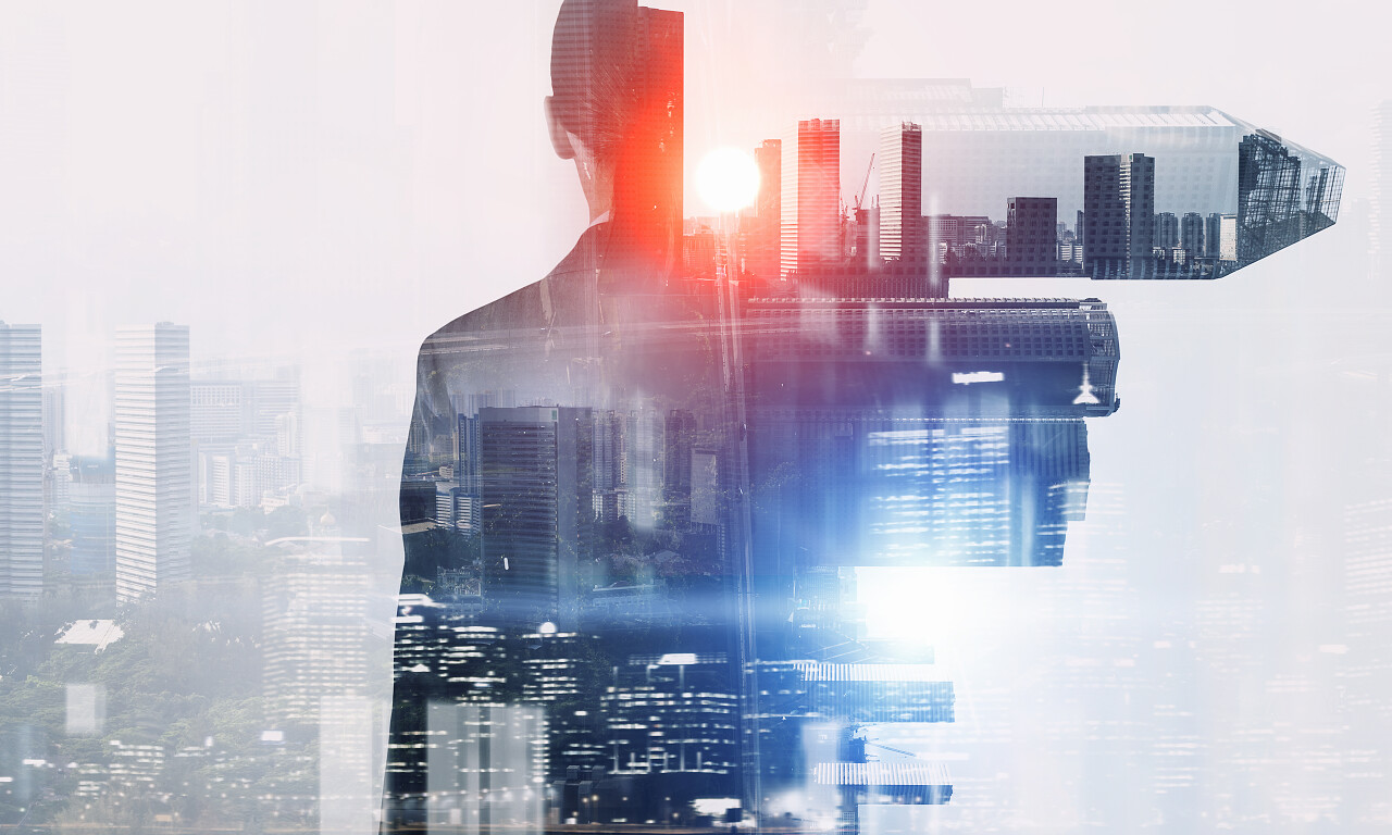 经过特效处理的现代城市图