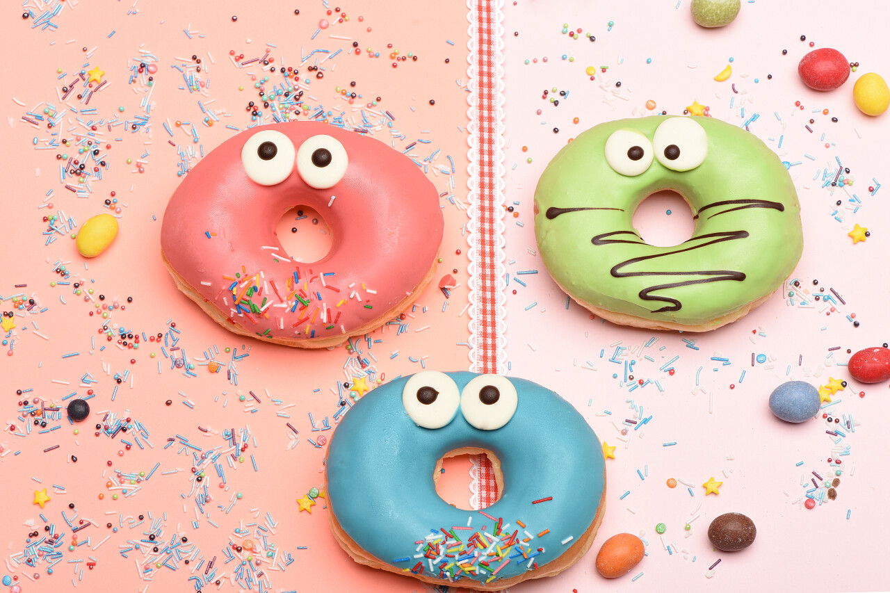 甜甜圈和巧克力豆