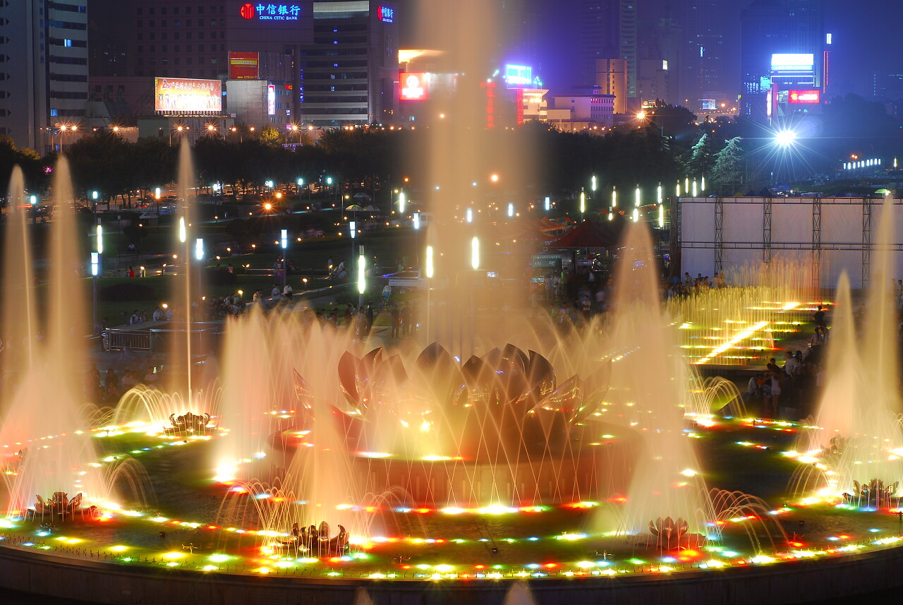 美丽的泉城广场夜景山东旅游