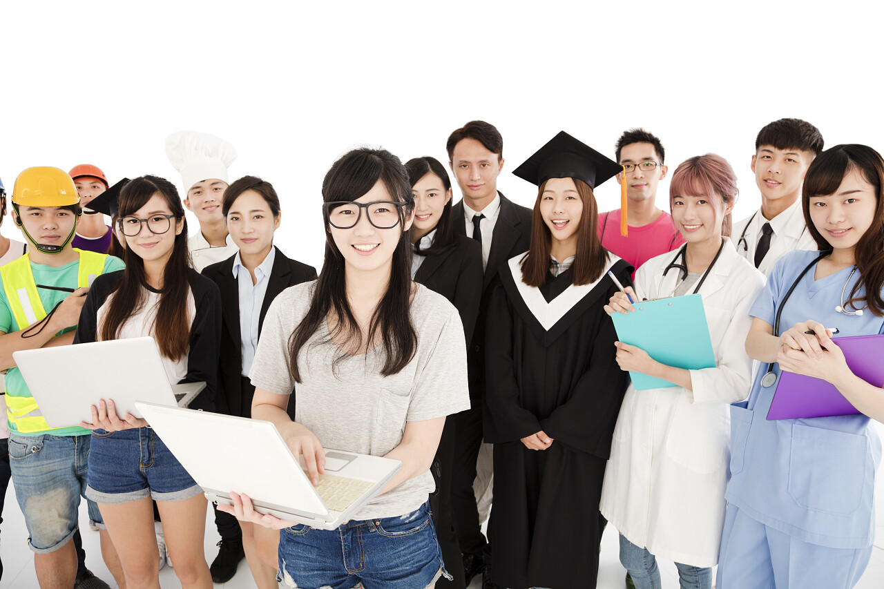 有着不同工作的青年们职业