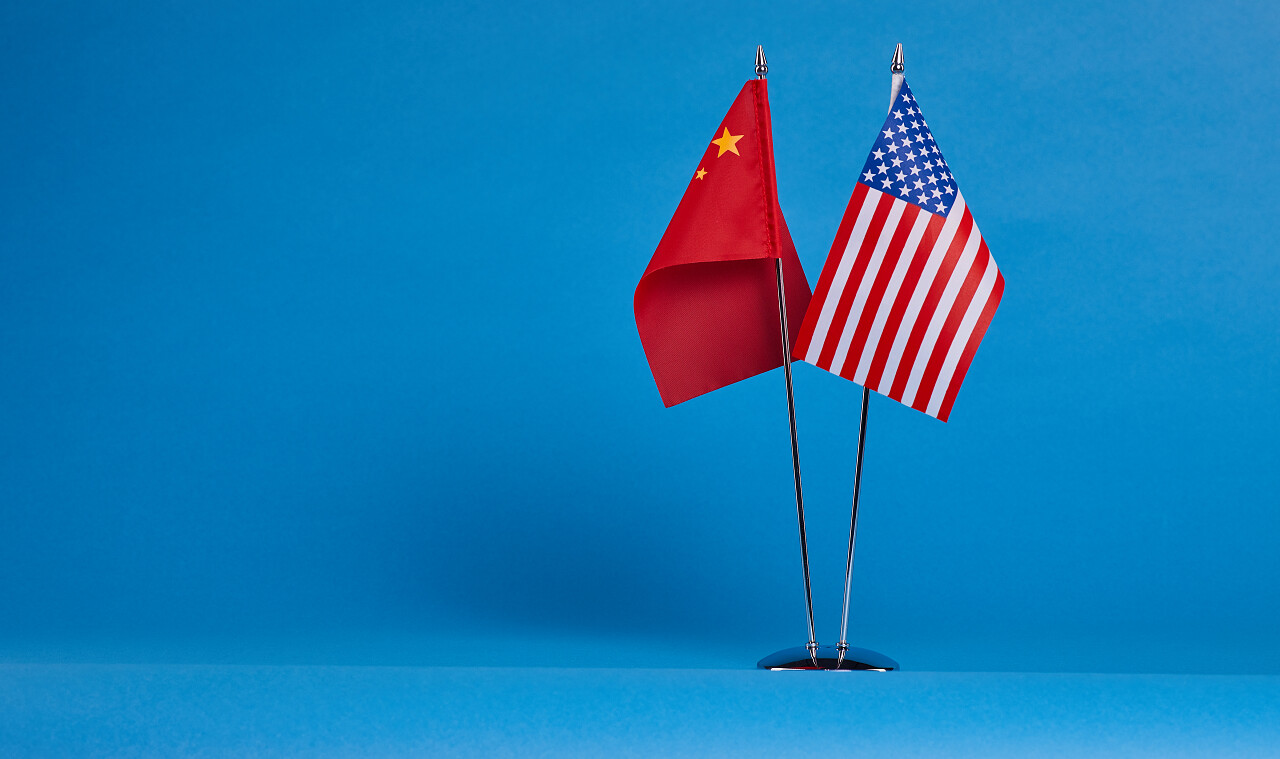 政治概念的两个标志