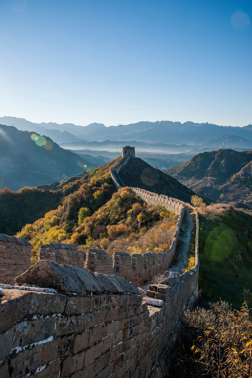 金山岭长城位于承德市河北省滦平县北京旅游景点承德