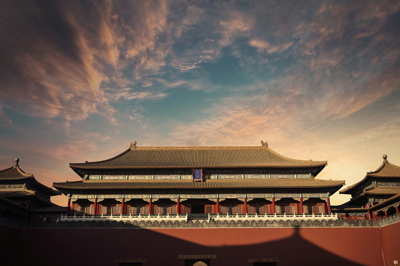 古代皇家宫殿的美丽黄昏的天空在中国北京的紫禁城北京旅游景点