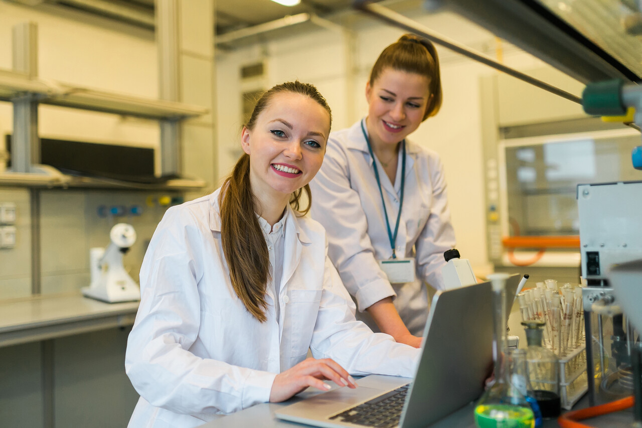 在实验室里实验测试