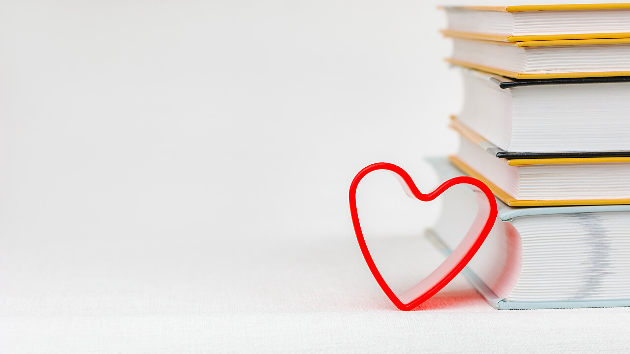 书堆和爱心读书分相会阅读世界读书日
