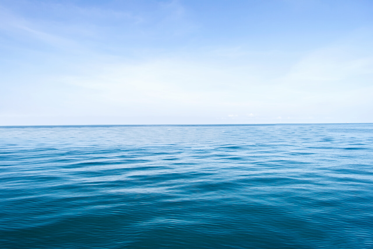 蓝色的大海波浪