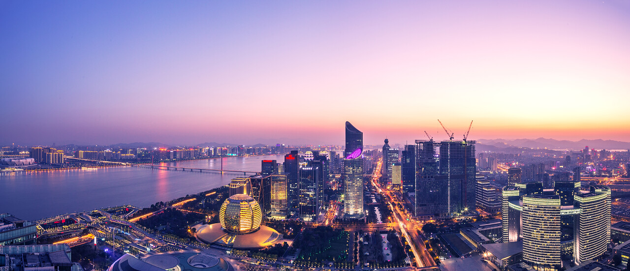 现代化的办公大楼杭州旅游