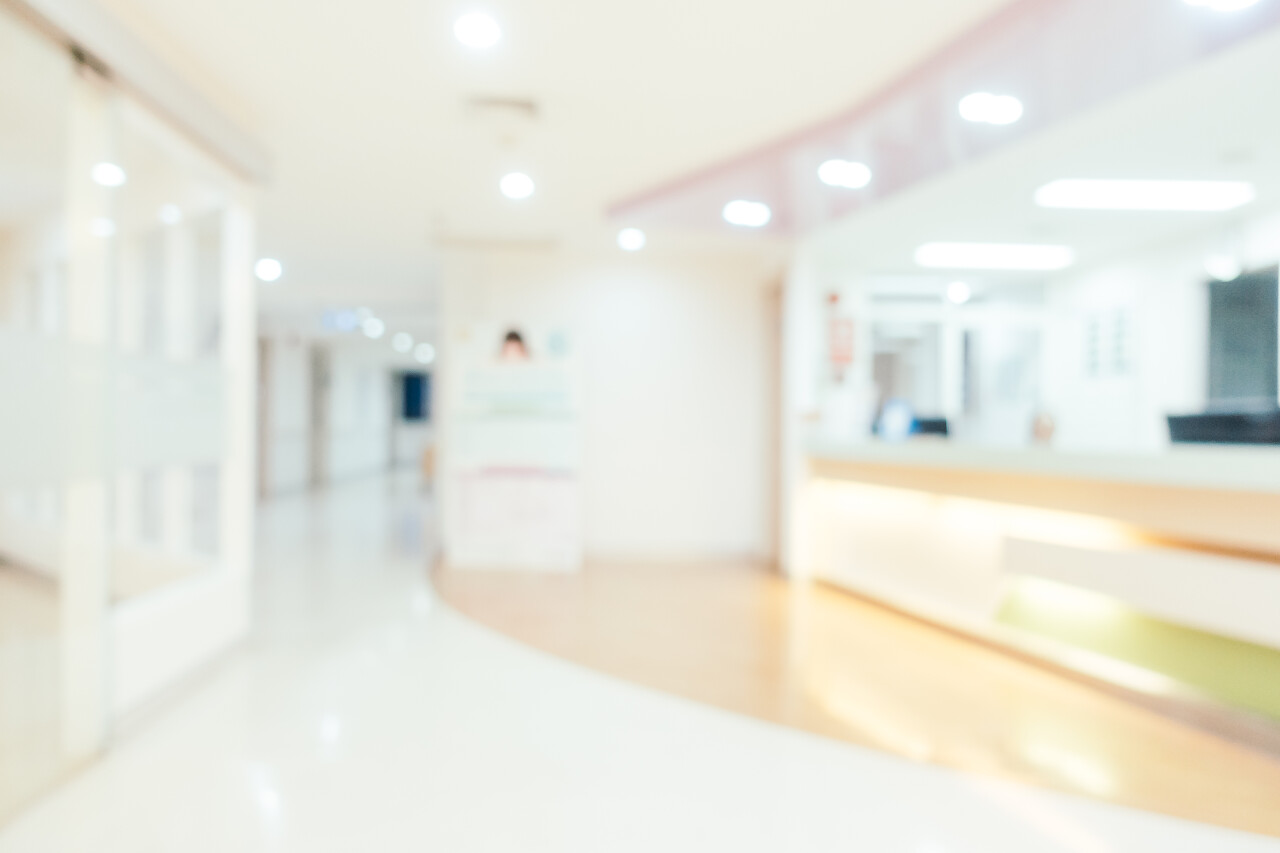 抽象模糊和散焦的诊所和医疗医院内部为背景