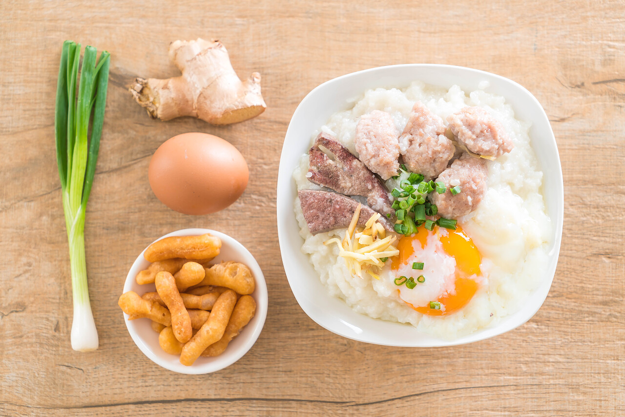 猪肉和鸡蛋的一种成分的稀饭