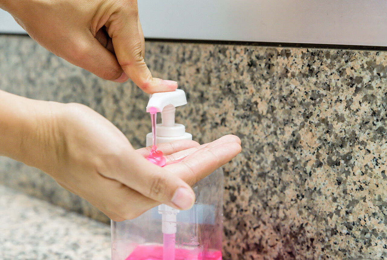 用洗手液洗手世界卫生日