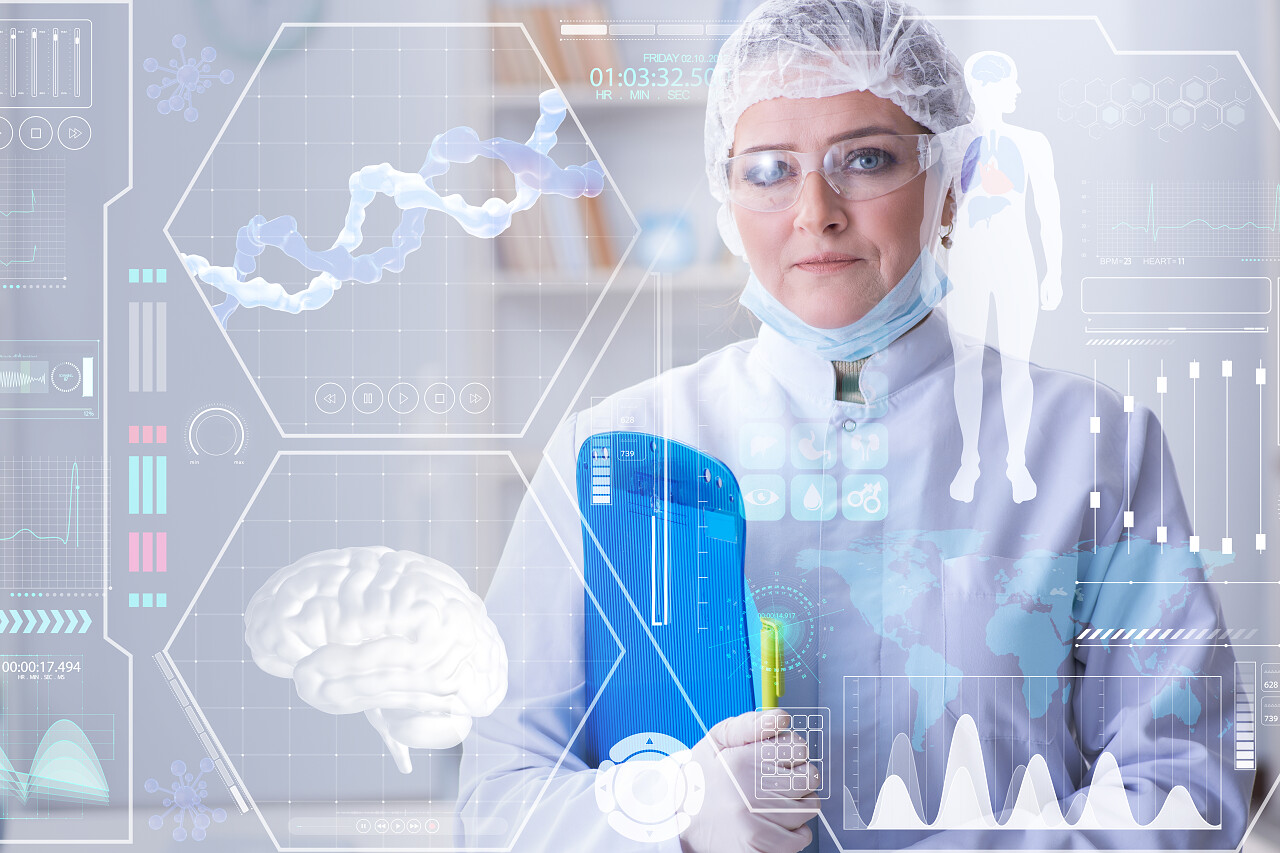 远程医疗妇女健康概念女医生医疗平台