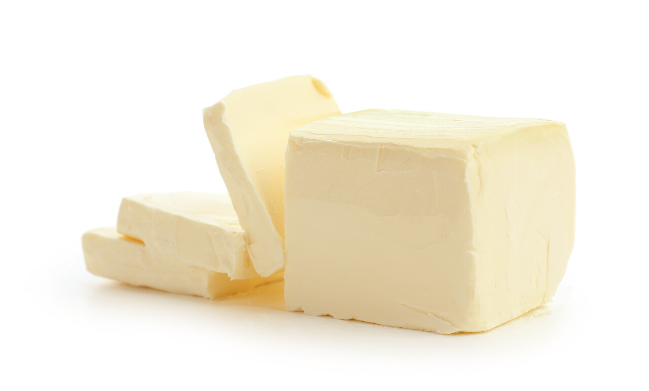 白色背景的鲜奶油味