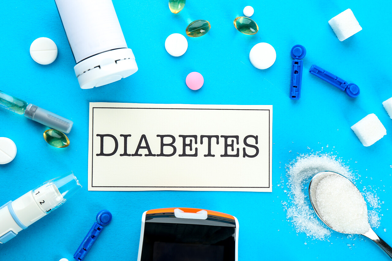 成分与词糖尿病药物和数字血糖在颜色背景